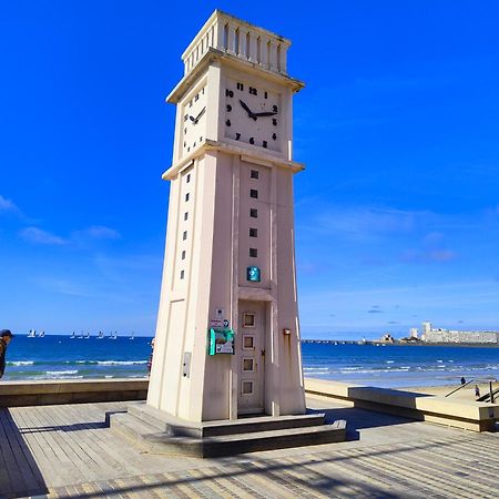 Appartement 2 Pieces Avec Une Grande Terrasse, 3 Etoiles, Wifi, Box Pour Vehicule Et Velos Les Sables-dʼOlonne Exteriör bild